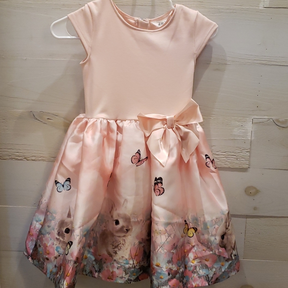 Pink puffy dress